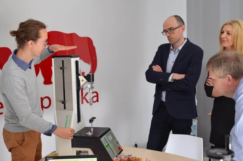 Statyw do siłomierza francuskiego producenta dynamometrów ANDILOG - szkolenie w Wagi Wielkopolska