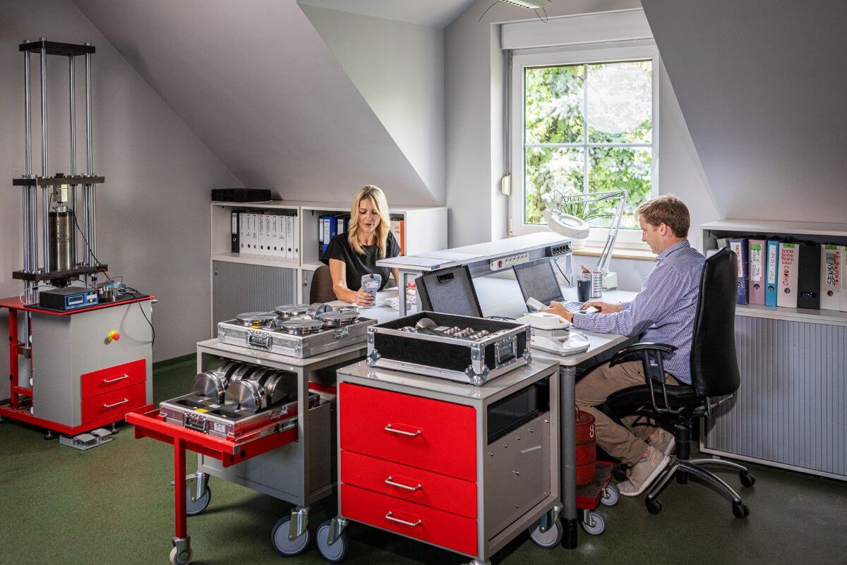 Pracownicy laboratorium Wagi Wielkopolska