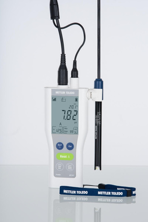 Mettler Toledo FiveGO F2 - pHmetr przenośny - standard kit z elektrodą LE438 - 30266889